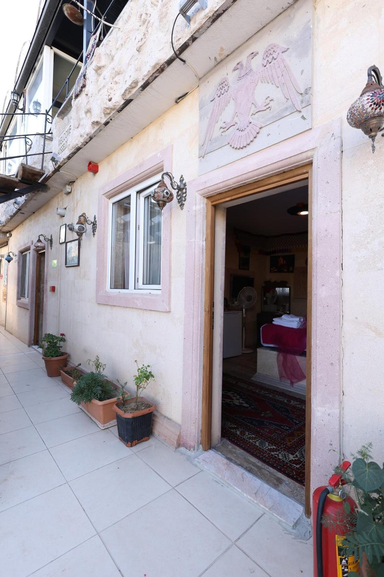 Ferienwohnung Lucky Luke Stone House Göreme Exterior foto